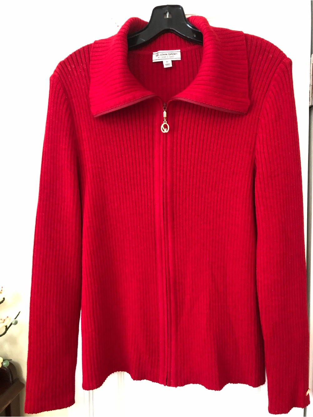 St John Sport Women’s Red Ribbed Zip-Front Sweater Jacket. Gorgeous